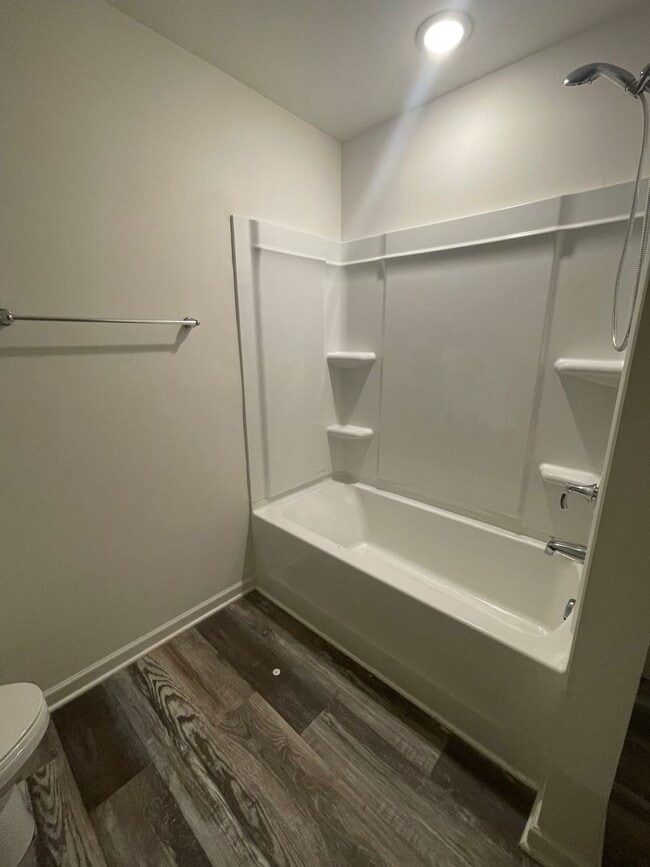 Building Photo - Welcome to this stunning 3-bedroom, 2.5-ba...