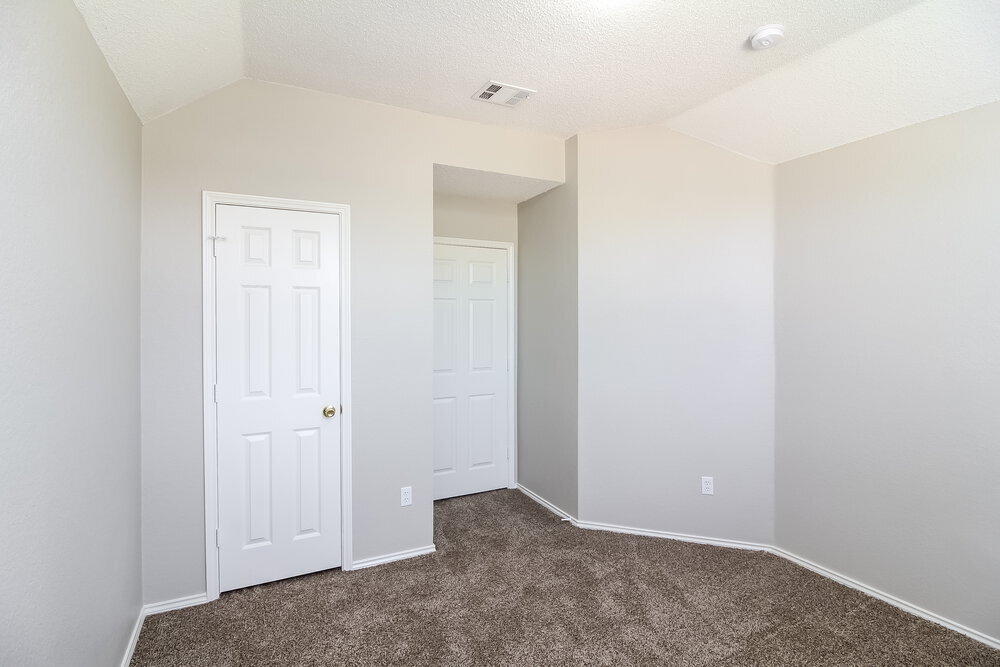 Building Photo - 816 Parker Dr