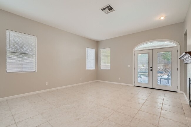 Building Photo - Amazingly beautiful one story house in Summerlin with pool!