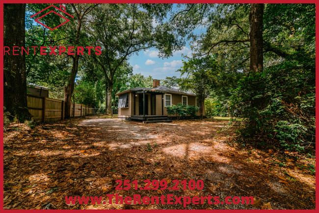 Building Photo - 5005 N Hillwood Cir