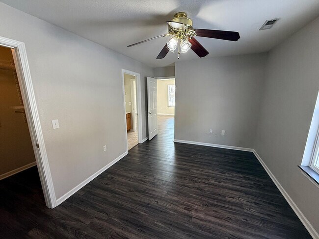 Building Photo - 5305 E Trikalla Dr