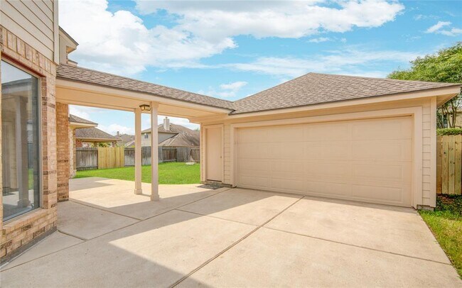 Building Photo - 26122 Salt Creek Ln