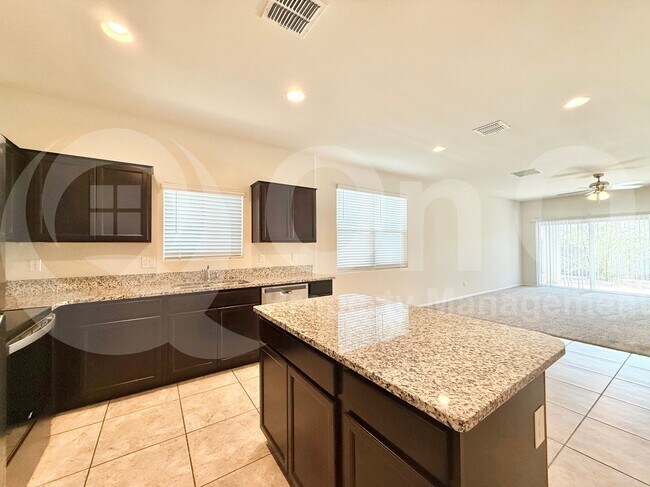 Building Photo - 3028 S 78th Dr