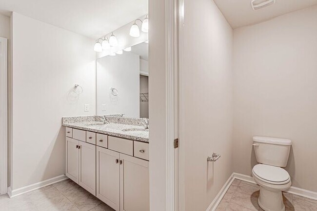 Building Photo - HUGE And BRAND New Home in Greer 29651!