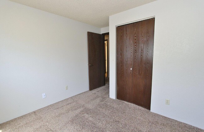 Building Photo - 4833 W Targee St