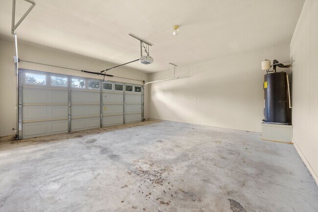 Building Photo - Nice 3 Bedroom Duplex Located in New Braunfels, Texas!