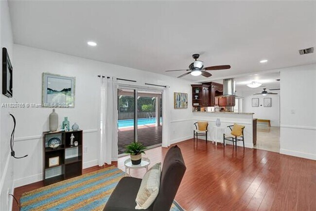 Building Photo - 7360 SW 120th St