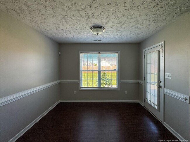 Building Photo - 136 Ivy Stone Dr