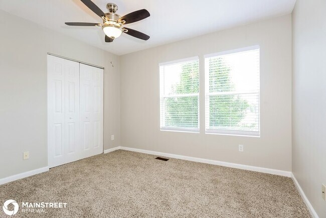 Building Photo - 929 Union Pl