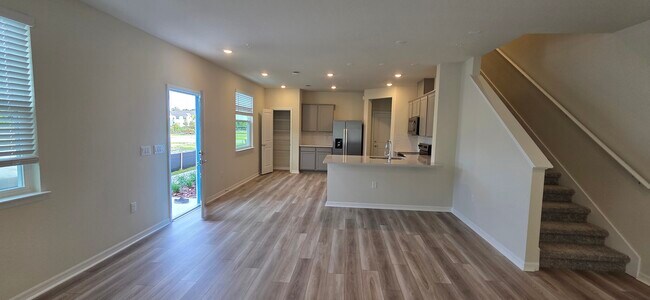 Building Photo - 3315 Canyon Bay Pt
