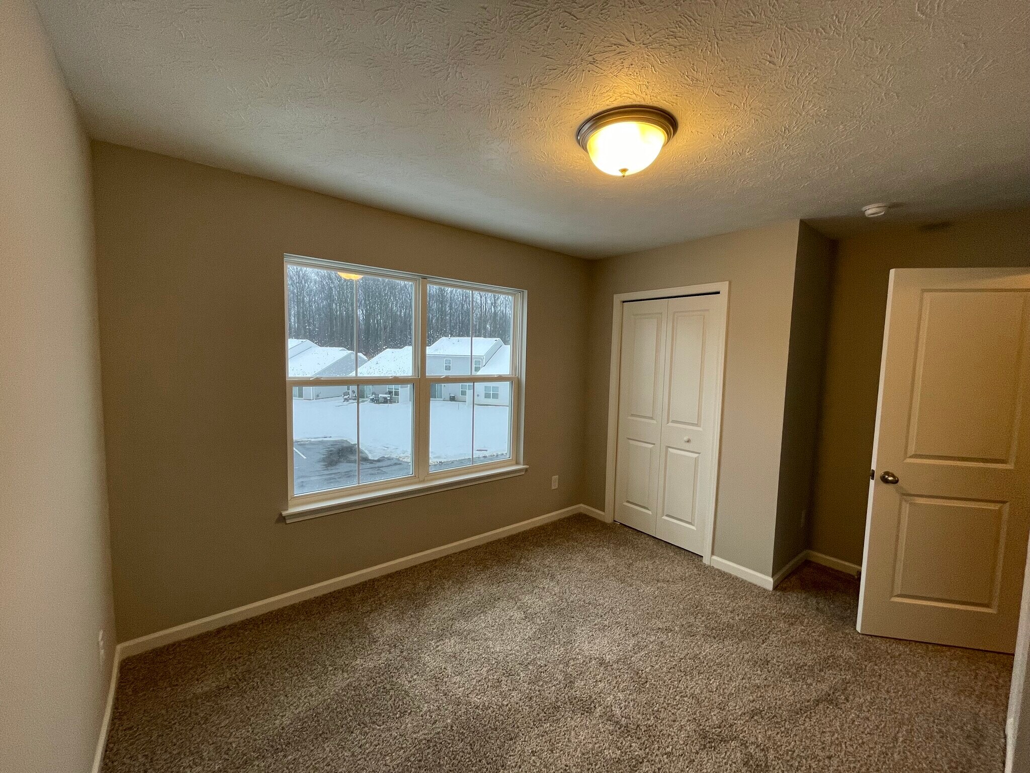 Building Photo - 3470 Magnolia Ln