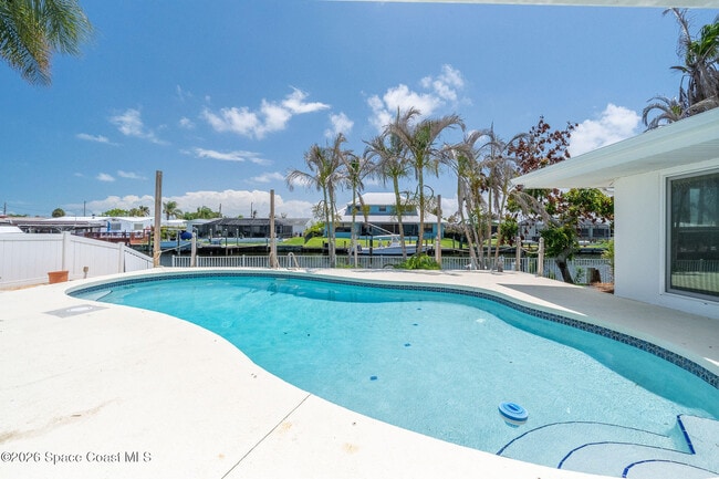 Building Photo - 458 Sandpiper Dr