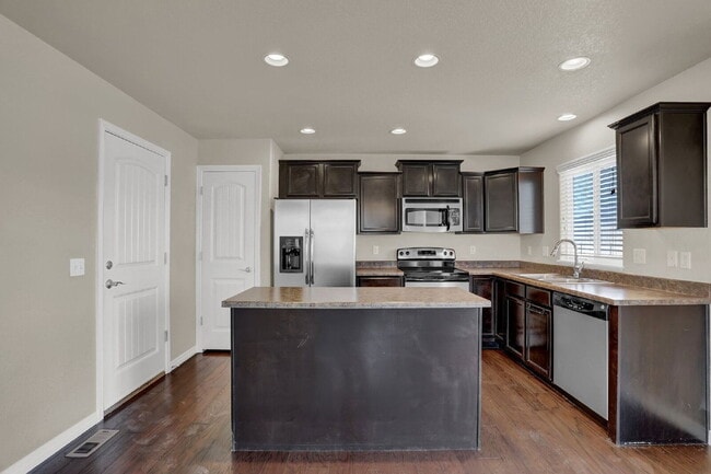 Building Photo - 2688 Sierra Springs Dr