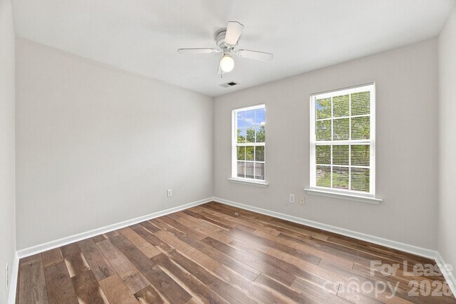 Building Photo - 1748 Chinchester Ln