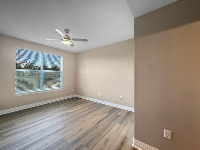 Building Photo - $0 DEPOSIT OPTION. UPDATED 2 BEDROOM CONDO...