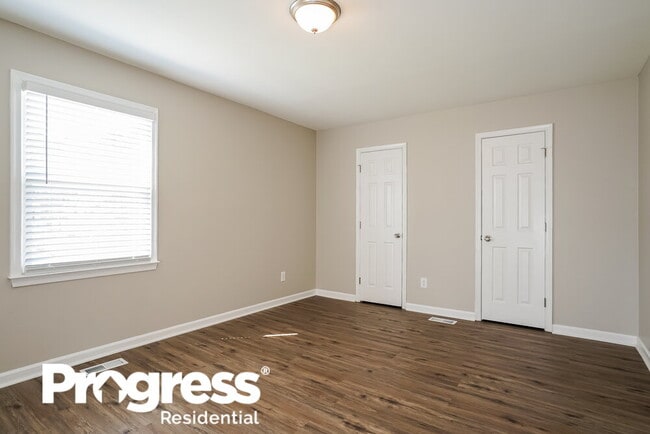 Building Photo - 828 Rawls Dr