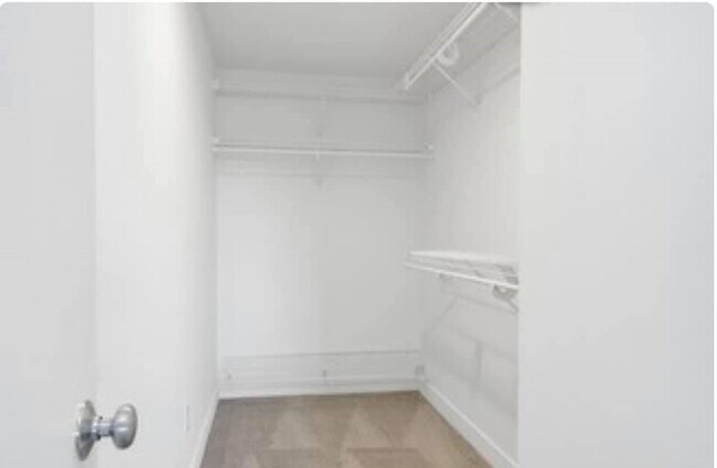 Building Photo - 3 Stonehill Dr