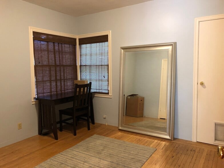Bedroom 1 - 820 Palo Alto Ave
