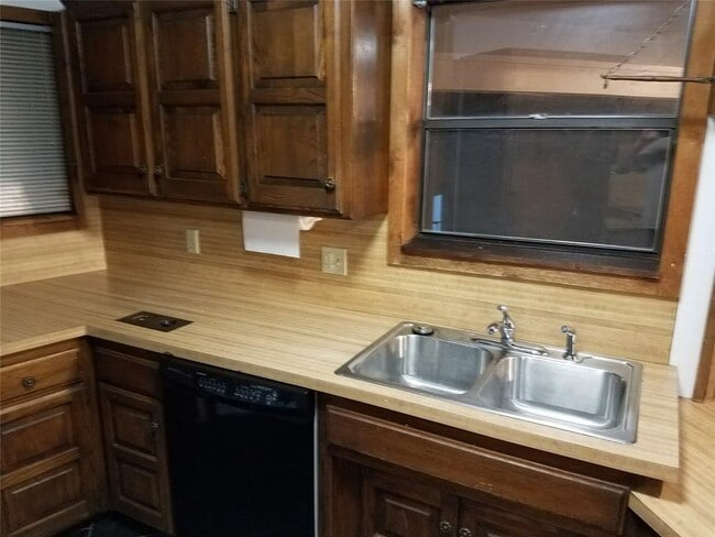 Building Photo - 23727 Reece Lake Rd