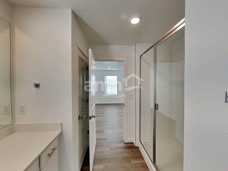 Building Photo - 9644 Harkes Dr