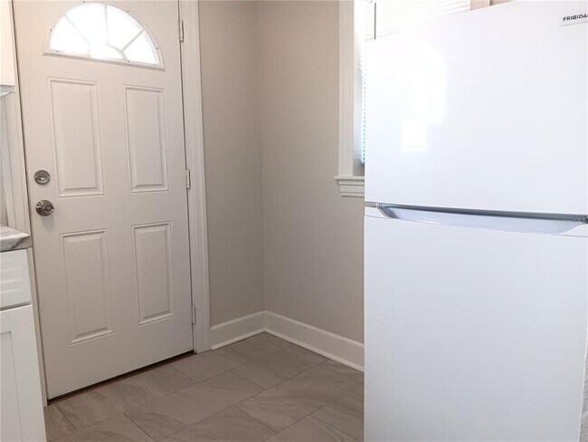 Building Photo - 5244 6th Ave N