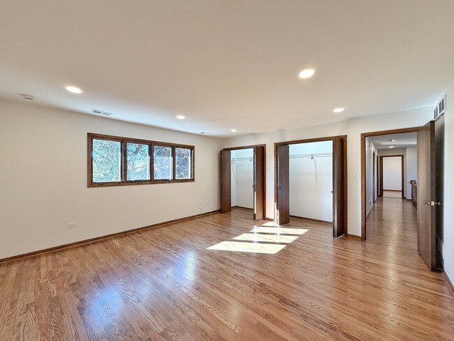 Building Photo - 6710 Wedgewood Ln