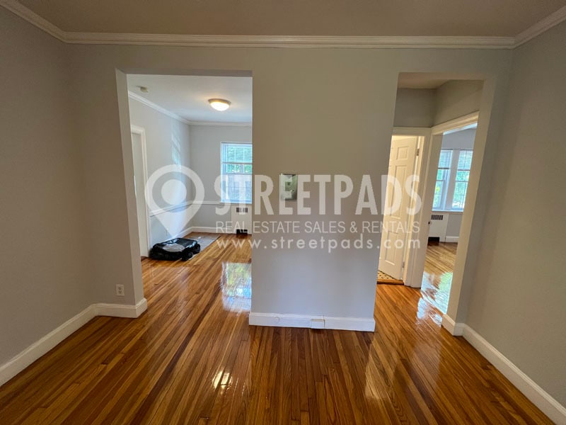 Building Photo - 1151 Beacon St