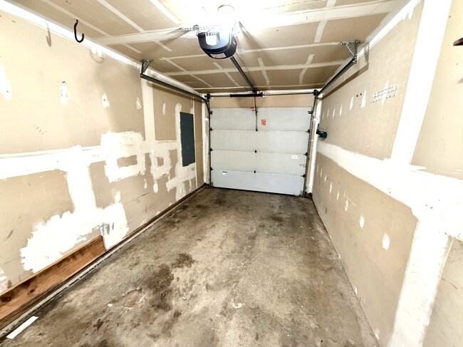 Building Photo - 1202 SW 257th Dr