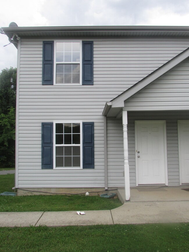 Building Photo - Murfreesboro Duplex - Prime Location Near I-840 & I-24!