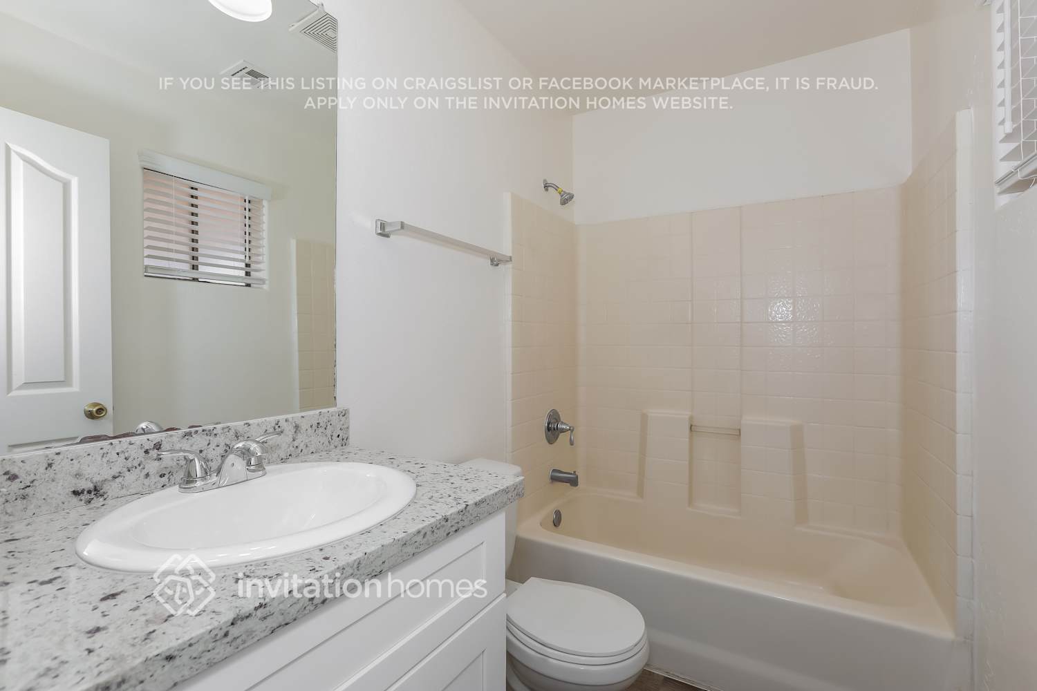 Building Photo - 250 Dakota St