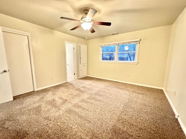 Building Photo - 3008 57th St