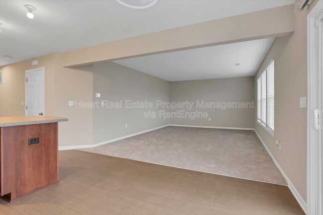 Building Photo - 7449 Sugarbark Dr