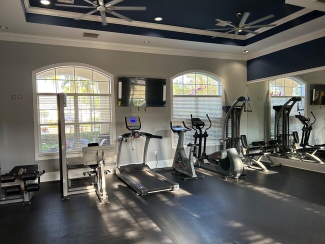 Building Photo - 9825 Baywinds Blvd