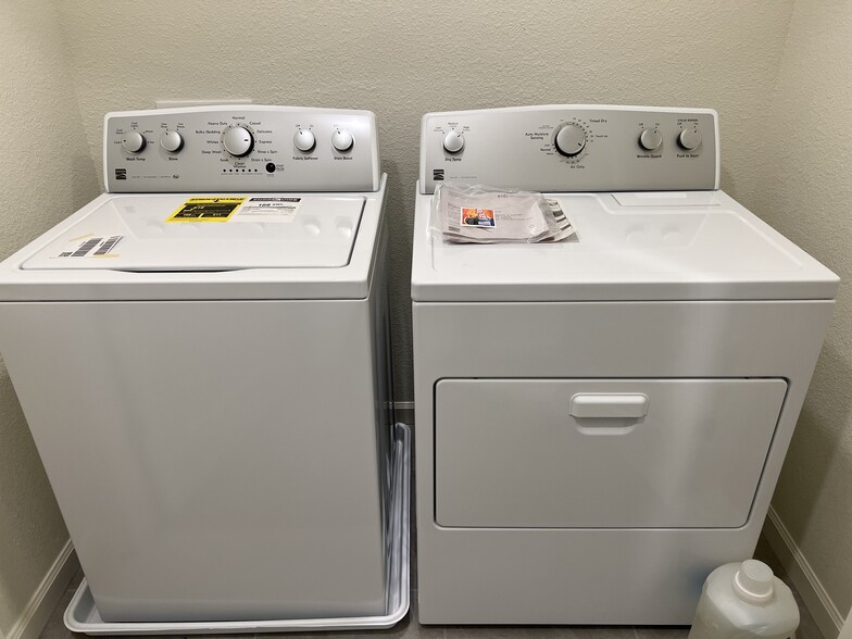 Washer/dryer - 368 Shafer Ave