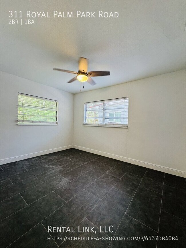 Building Photo - 311 Royal Palm Park Rd