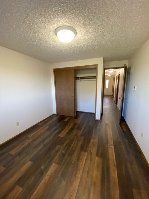 Building Photo - 107 La Villa Dr