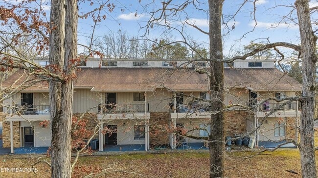 Building Photo - 1426 Mountain Ranch Rd