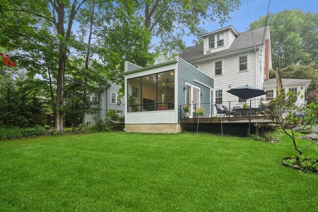 Building Photo - 26 Macopin Ave