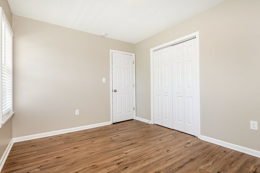 Building Photo - 1310 Candlewood Dr
