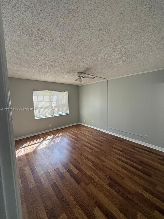 Building Photo - 2323 Linton Ridge Cir
