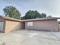 Building Photo - 4417 W 16th Ln