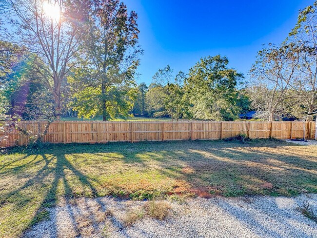 Building Photo - 3204 Ray Owens Rd