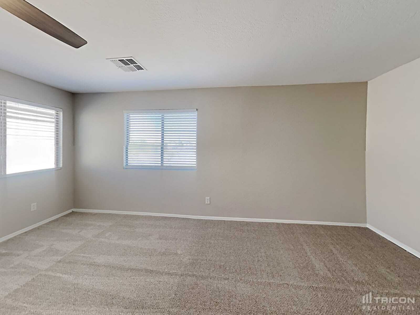 Building Photo - 1641 S 233rd Ln