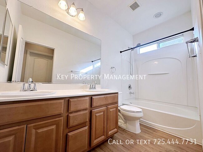 Building Photo - 4 BEDROOM HOME LOCATED IN CENTENNIAL HILLS