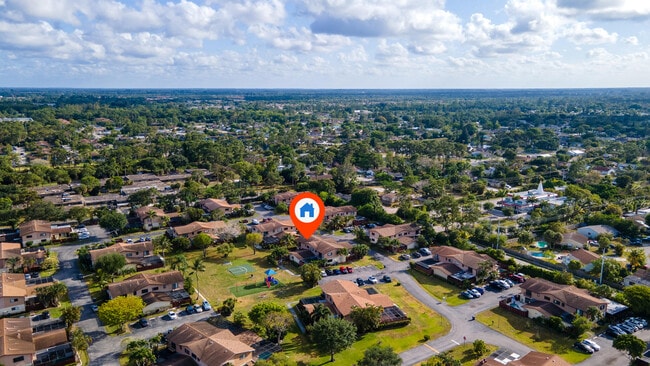 Building Photo - 4245 Landar Dr