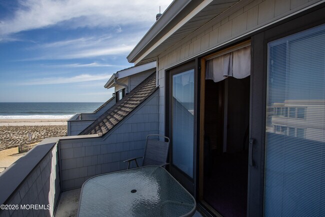 Building Photo - 900 Ocean Ave