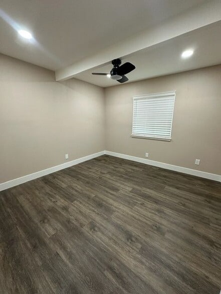 Building Photo - 111 Francisco Villa Dr