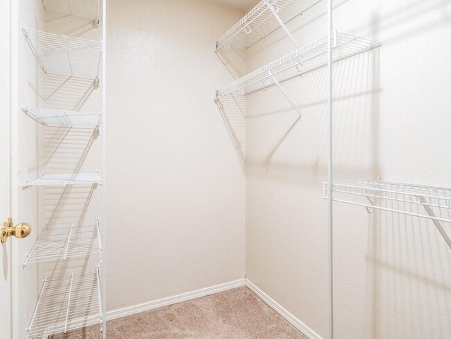 Building Photo - 3007 SW Amberwood Ave