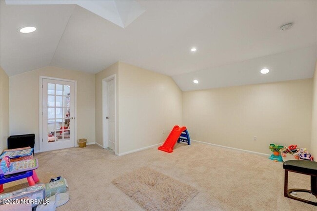 Building Photo - 11 Rockspray Ct