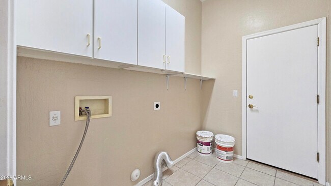 Building Photo - 13586 W Monte Vista Rd